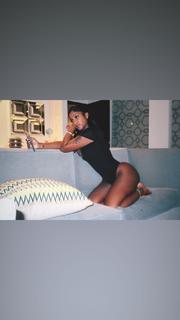 Bernice Burgos feet photo thumbnail