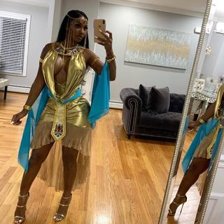 Bernice Burgos feet photo thumbnail