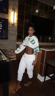 Bernice Burgos feet photo thumbnail