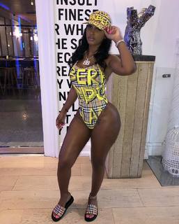 Bernice Burgos feet photo thumbnail