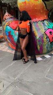 Bernice Burgos feet photo thumbnail