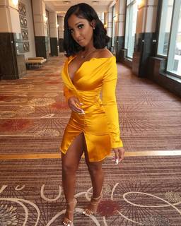 Bernice Burgos feet photo thumbnail