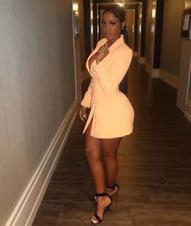 Bernice Burgos feet photo thumbnail