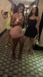 Bernice Burgos feet photo thumbnail