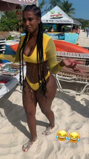 Bernice Burgos feet photo thumbnail