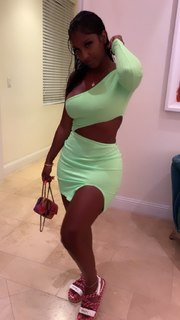 Bernice Burgos feet photo thumbnail