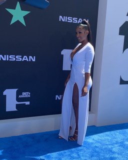 Bernice Burgos feet photo thumbnail