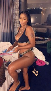 Bernice Burgos feet photo thumbnail
