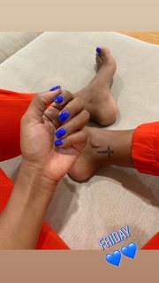 Bernice Burgos feet photo thumbnail