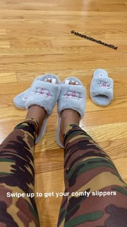 Bernice Burgos feet photo thumbnail