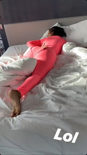 Bernice Burgos feet photo thumbnail