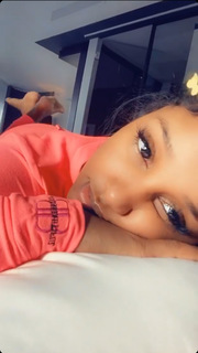 Bernice Burgos feet photo thumbnail
