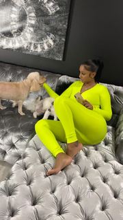 Bernice Burgos feet photo thumbnail