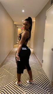 Bernice Burgos feet photo thumbnail