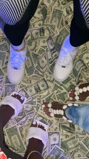 Bernice Burgos feet photo thumbnail