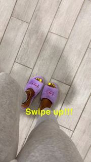 Bernice Burgos feet photo thumbnail