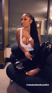Bernice Burgos feet photo thumbnail