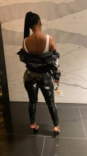 Bernice Burgos feet photo thumbnail