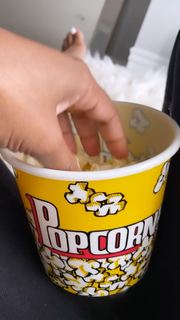 Bernice Burgos feet photo thumbnail