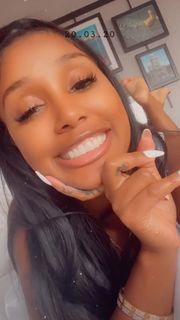 Bernice Burgos feet photo thumbnail