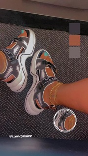 Bernice Burgos feet photo thumbnail