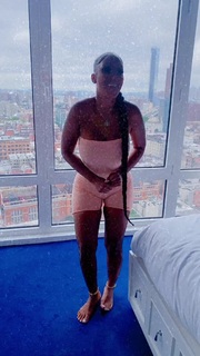 Bernice Burgos feet photo thumbnail