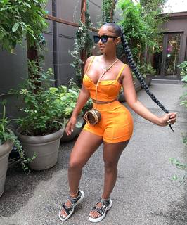 Bernice Burgos feet photo thumbnail