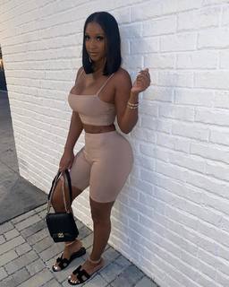 Bernice Burgos feet photo thumbnail