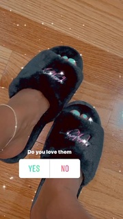 Bernice Burgos feet photo thumbnail