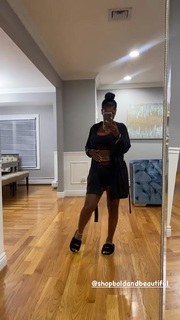 Bernice Burgos feet photo thumbnail