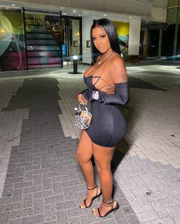 Bernice Burgos feet photo thumbnail