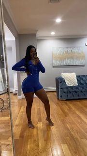Bernice Burgos feet photo thumbnail