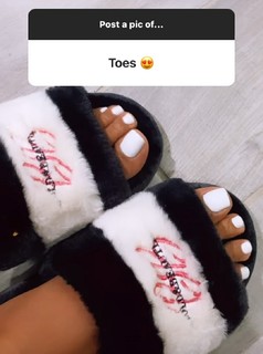 Bernice Burgos feet photo thumbnail