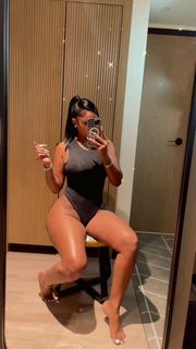 Bernice Burgos feet photo thumbnail