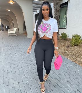Bernice Burgos feet photo thumbnail