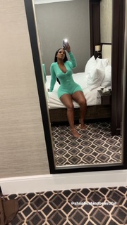 Bernice Burgos feet photo thumbnail