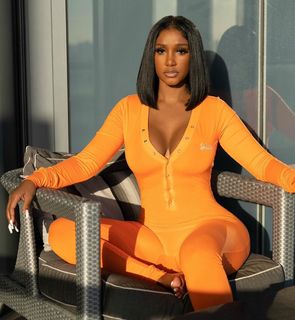 Bernice Burgos feet photo thumbnail