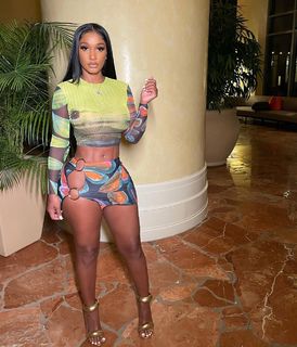 Bernice Burgos feet photo thumbnail