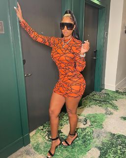 Bernice Burgos feet photo thumbnail