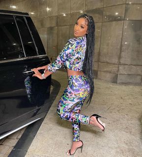 Bernice Burgos feet photo thumbnail