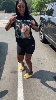 Bernice Burgos feet photo thumbnail