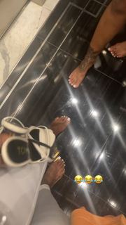 Bernice Burgos feet photo thumbnail