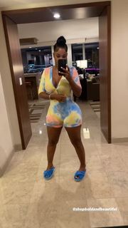 Bernice Burgos feet photo thumbnail