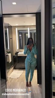 Bernice Burgos feet photo thumbnail