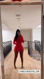 Bernice Burgos feet photo thumbnail