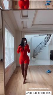 Bernice Burgos feet photo thumbnail