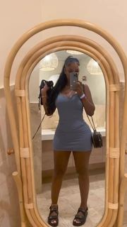 Bernice Burgos feet photo thumbnail