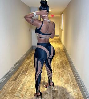 Bernice Burgos feet photo thumbnail