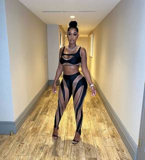 Bernice Burgos feet photo thumbnail