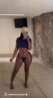 Bernice Burgos feet photo thumbnail